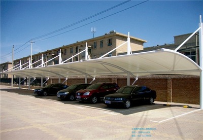 江西宜春膜結(jié)構(gòu)停車棚上門安裝服務與停車解決方案